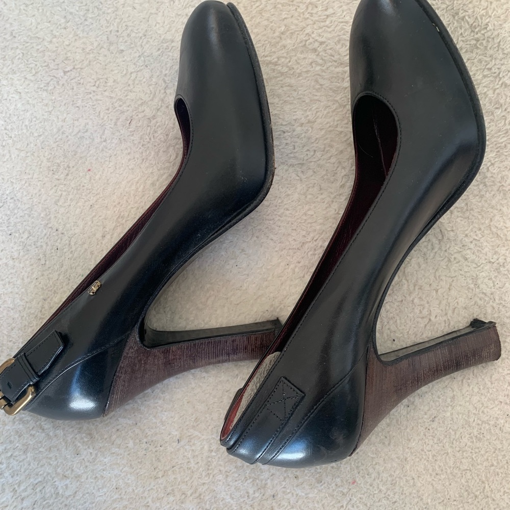 Max Mara SPORTMAX 
Black Leather Court Shoes. Made in Italy. 38